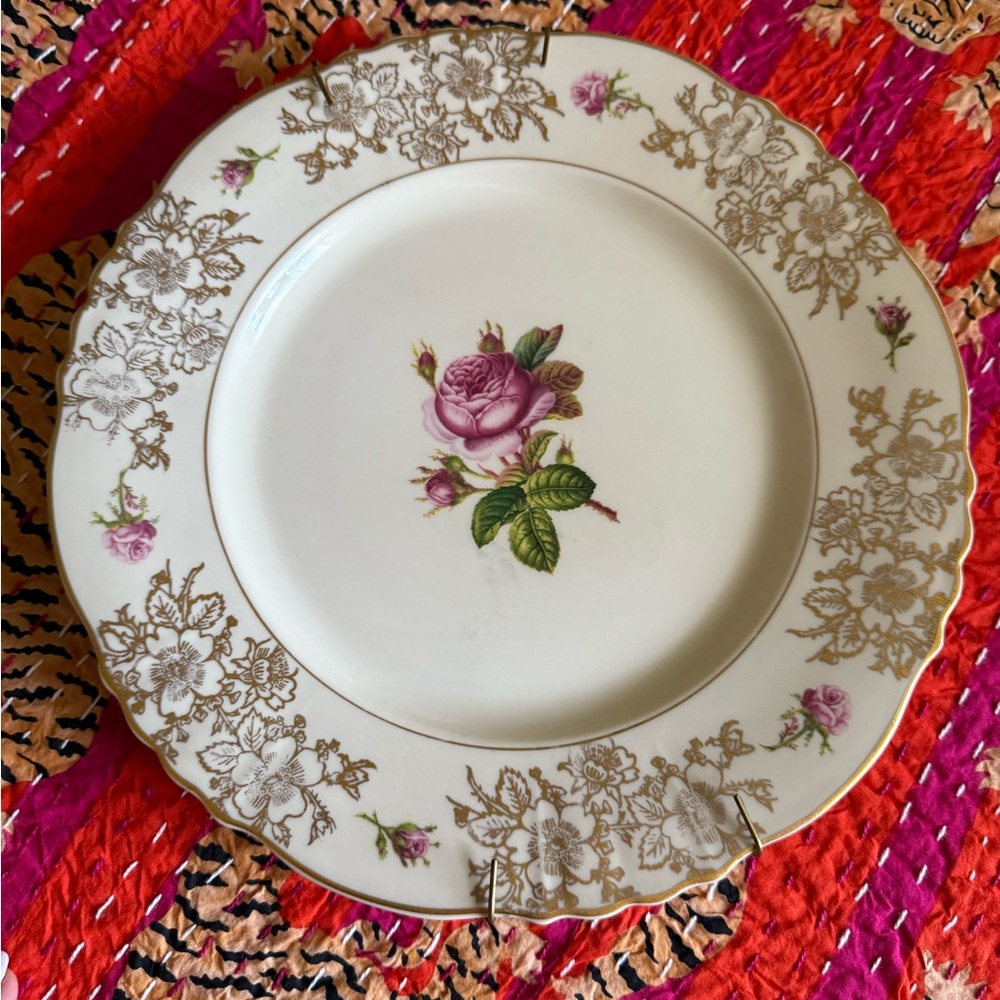 Atlas China New York 22K Gold Plated Floral Rose Plate
